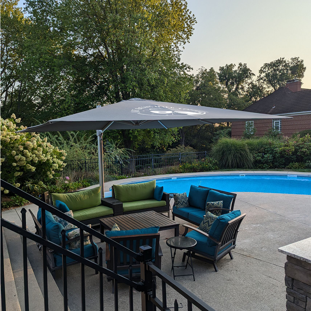 3.5m x 3.5m Custom Printed Granada 120 Cantilever Square | Umbrellas