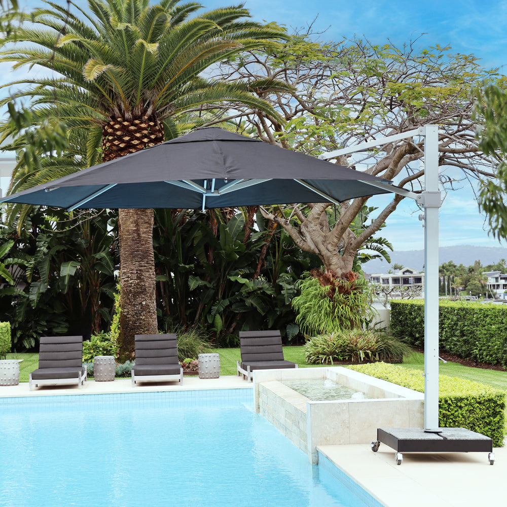 4m dia. Cantilever Octagonal | Umbrellas