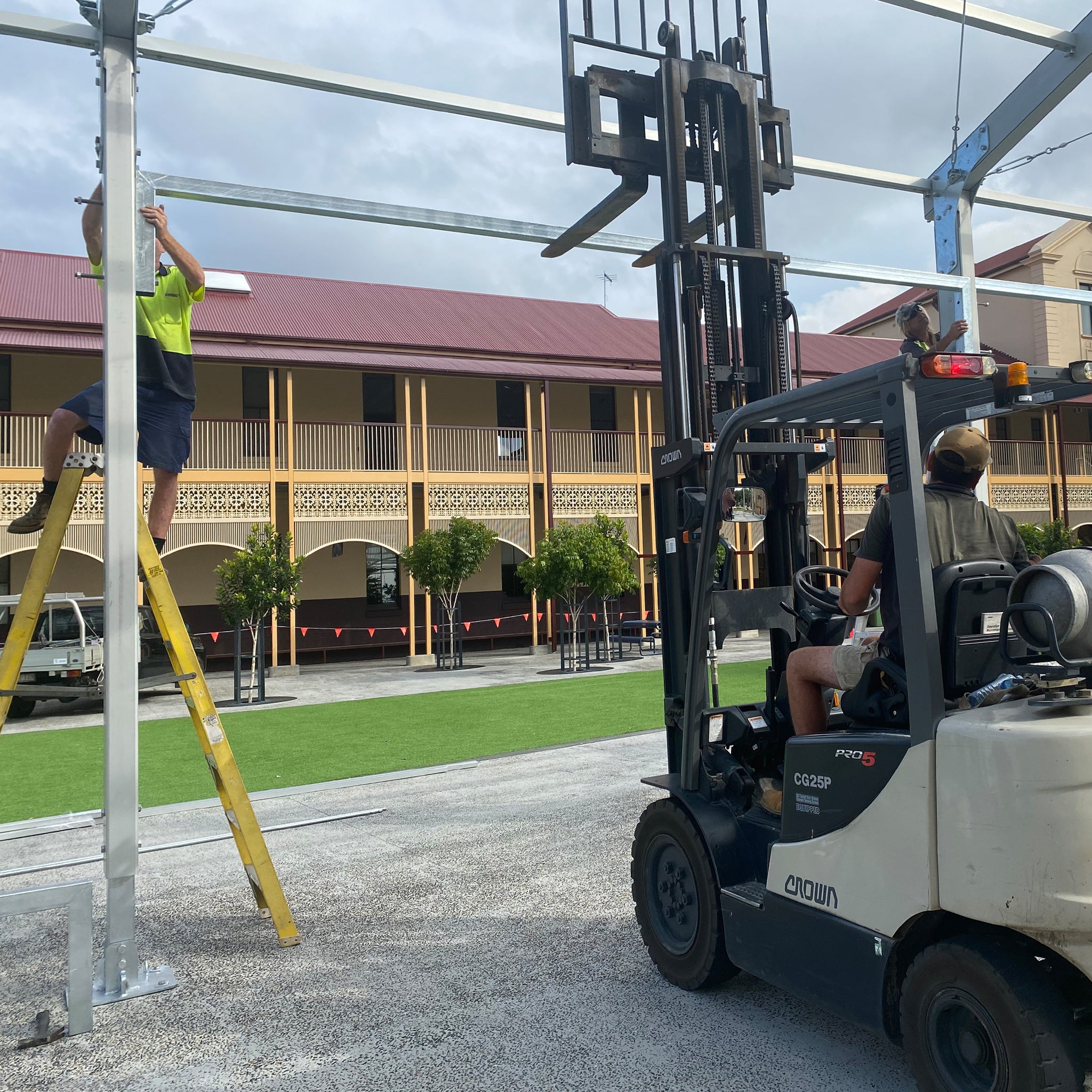 25m Wide | Clear Span A Frame