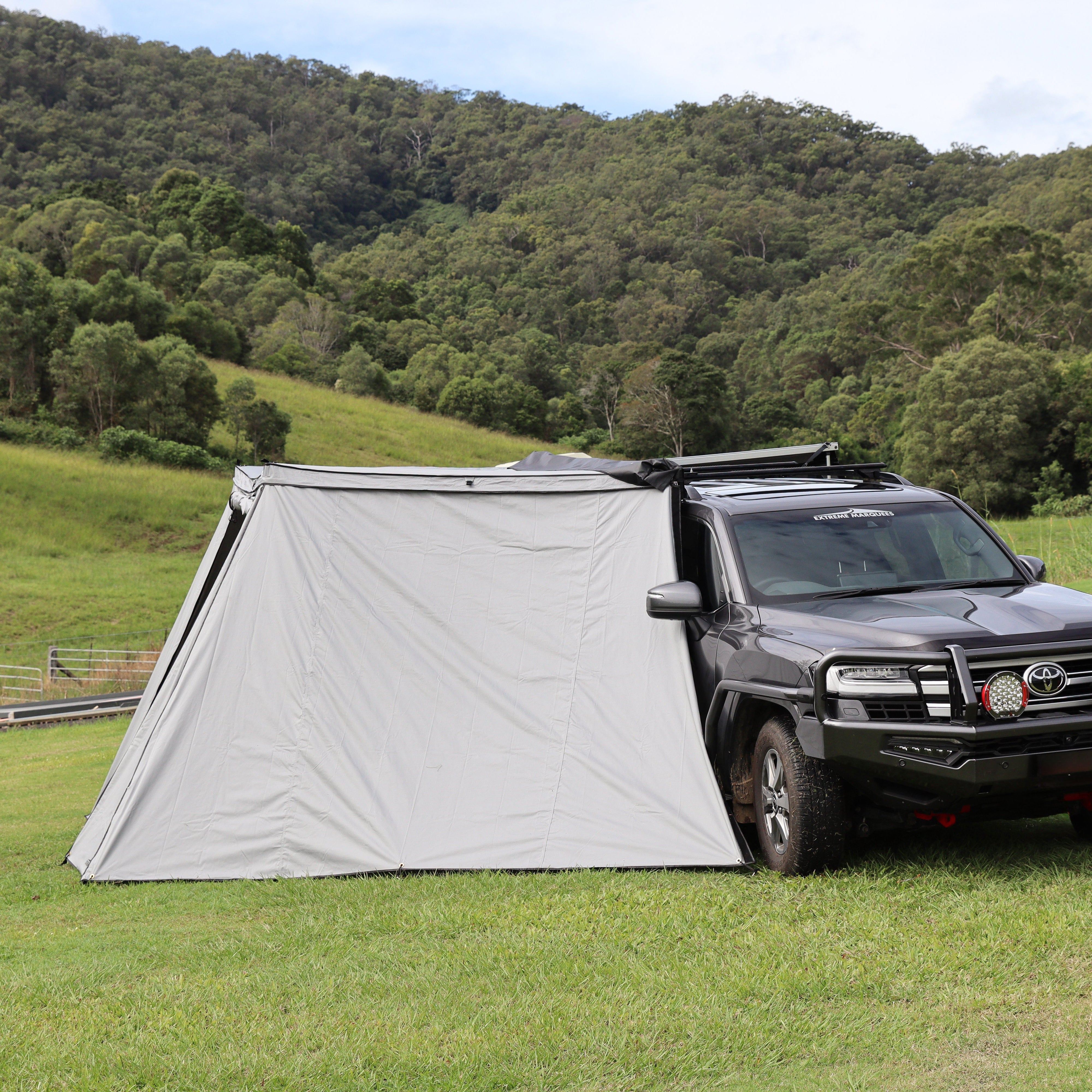 Desert Shade 270° Wall Kit | Car Awning