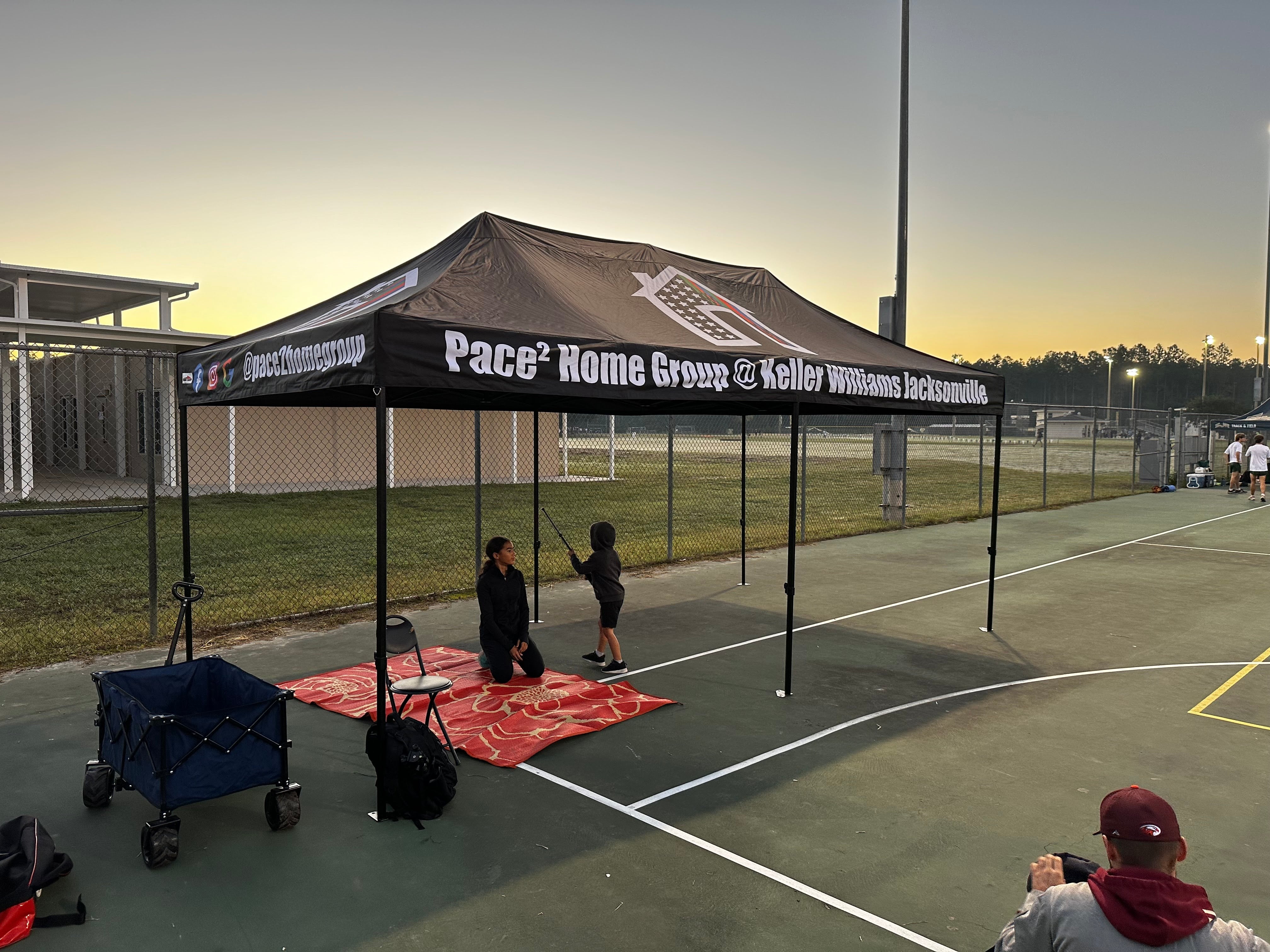 What are the best practices for setting up and securing a 3x4.5 gazebo for outdoor party groups?