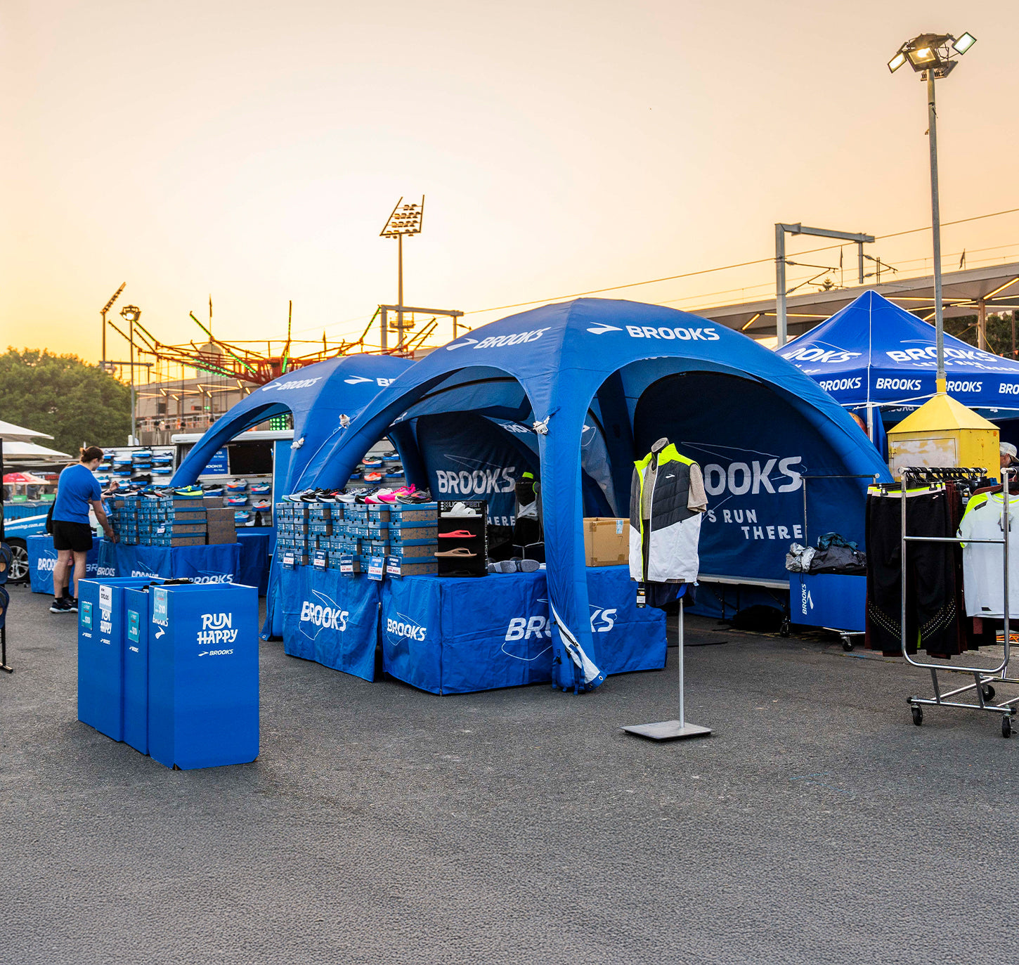 EMX Series Inflatable | Fast Setup Event Structures