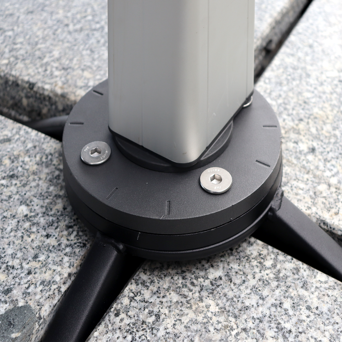 4m dia. Custom Cantilever Octagonal | Umbrellas