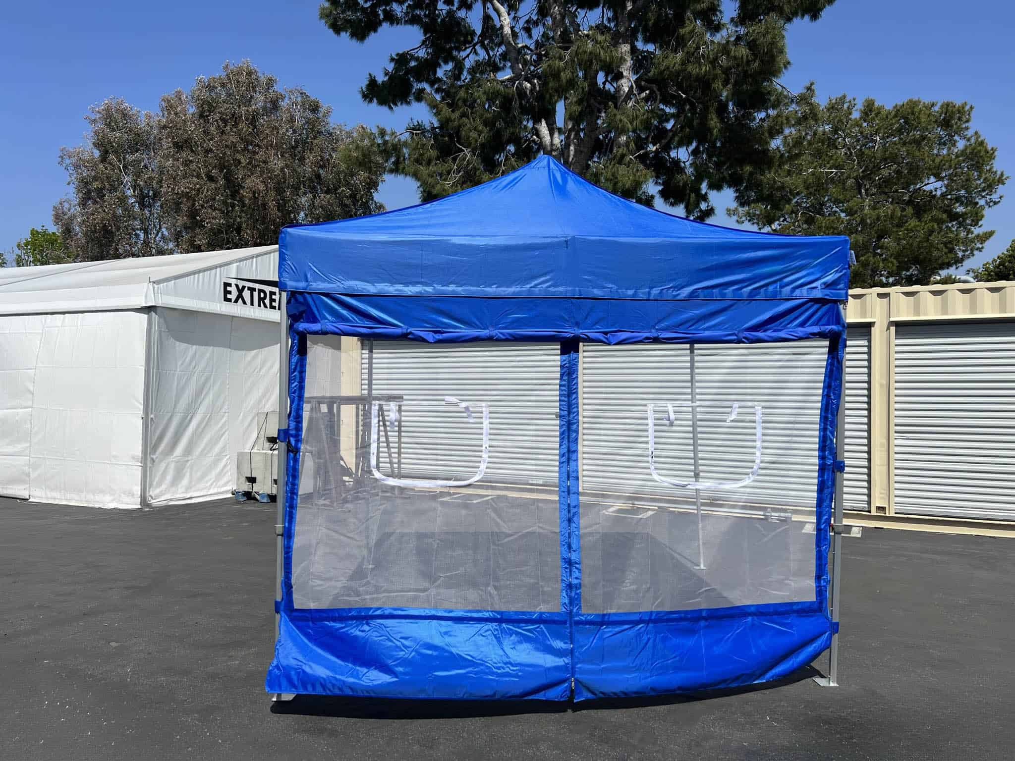 2.4m service window wall