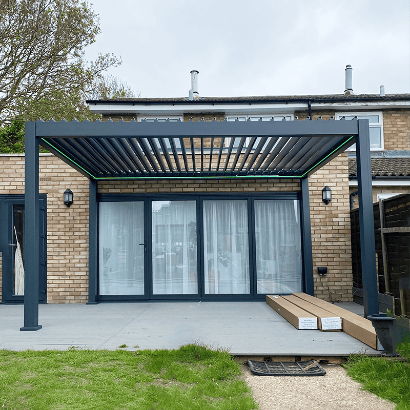 e2000 motorised pergola